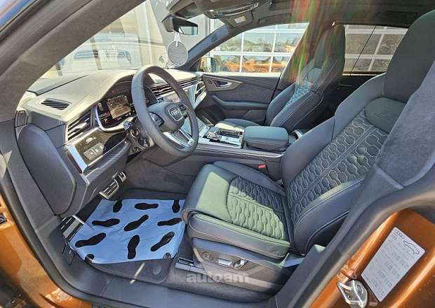 Audi RSQ8
