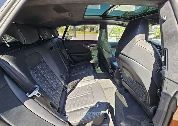 Audi RSQ8