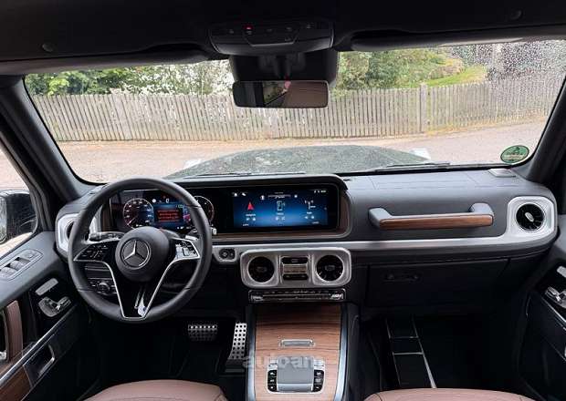 Mercedes-Benz G 400