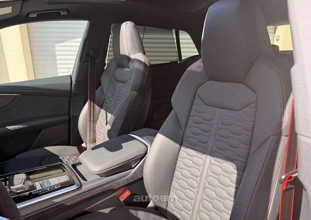 Audi RSQ8