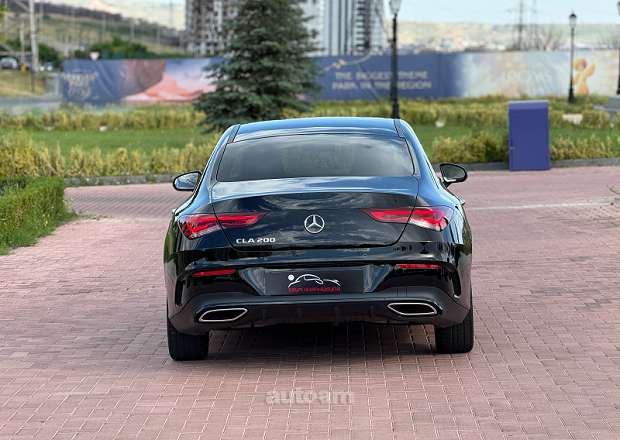 Mercedes-Benz CLA 200