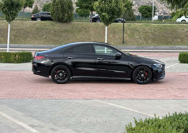 Mercedes-Benz CLA 200