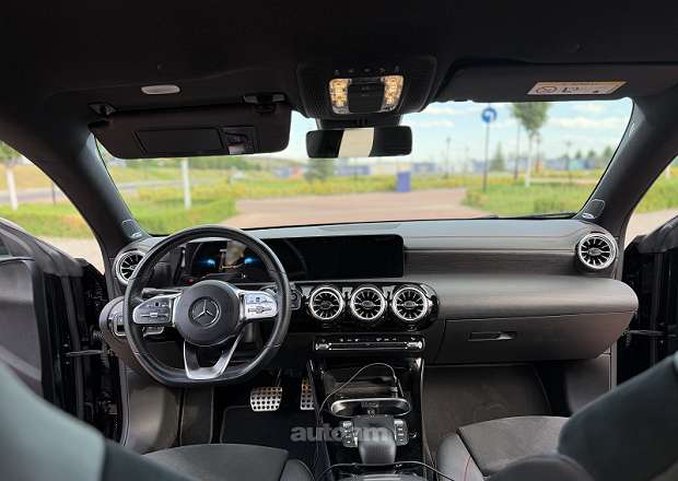 Mercedes-Benz CLA 200