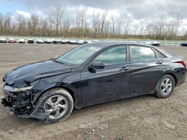 Hyundai Elantra  2021 