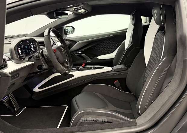 Lamborghini Revuelto