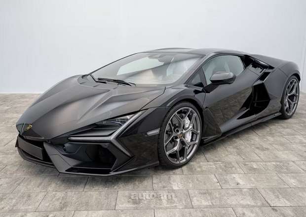 Lamborghini Revuelto