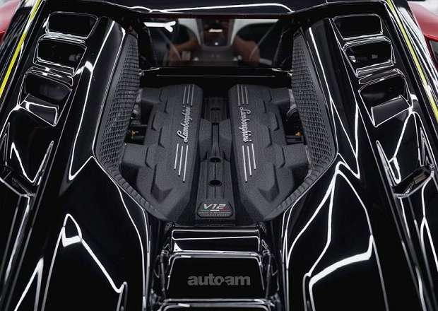 Lamborghini Revuelto
