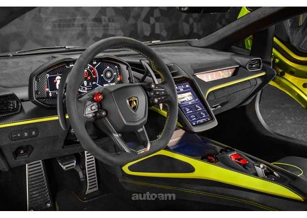 Lamborghini Revuelto