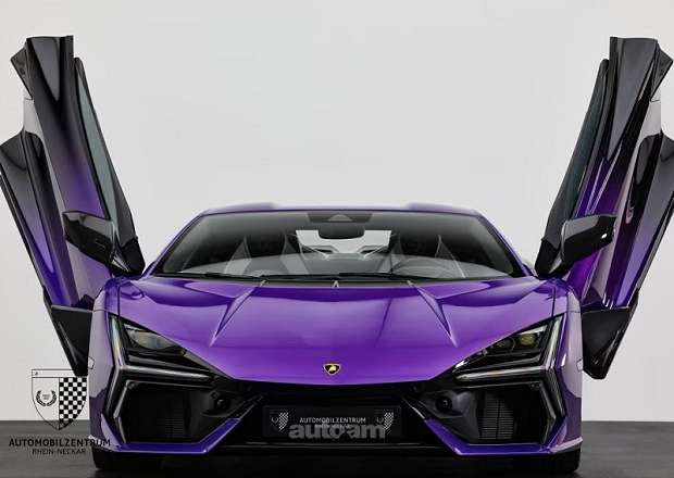 Lamborghini Revuelto