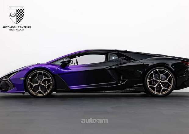 Lamborghini Revuelto