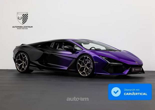 Lamborghini Revuelto
