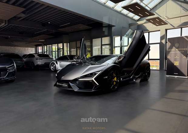 Lamborghini Revuelto