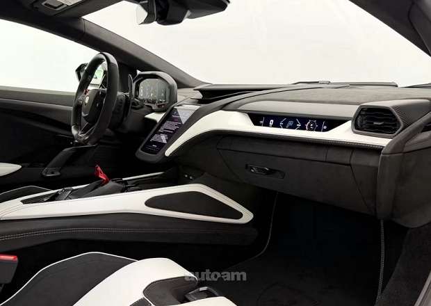 Lamborghini Revuelto
