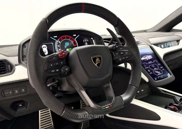 Lamborghini Revuelto