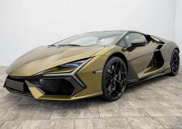 Lamborghini Revuelto