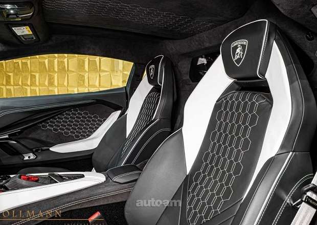 Lamborghini Revuelto