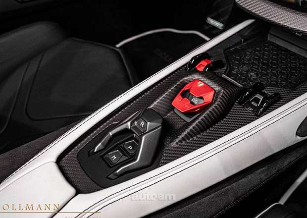 Lamborghini Revuelto