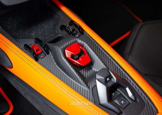 Lamborghini Revuelto