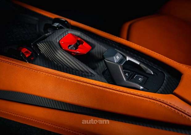 Lamborghini Revuelto