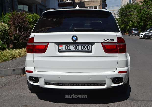 BMW X5 2010 — фото 14