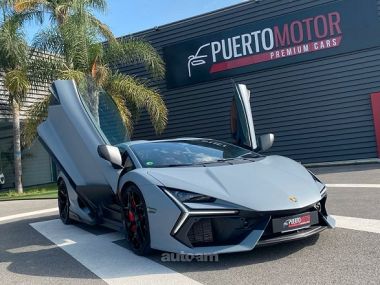 Lamborghini Revuelto  2024 