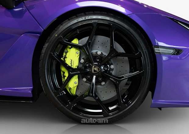 Lamborghini Revuelto