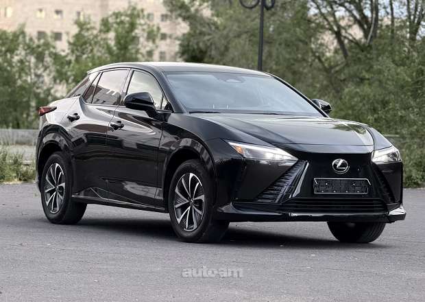 Lexus RZ 300