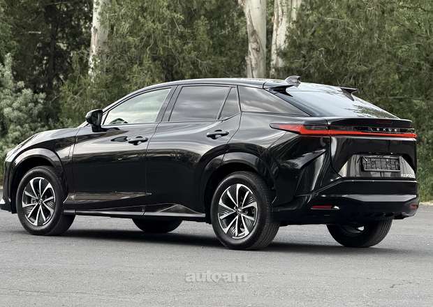 Lexus RZ 300