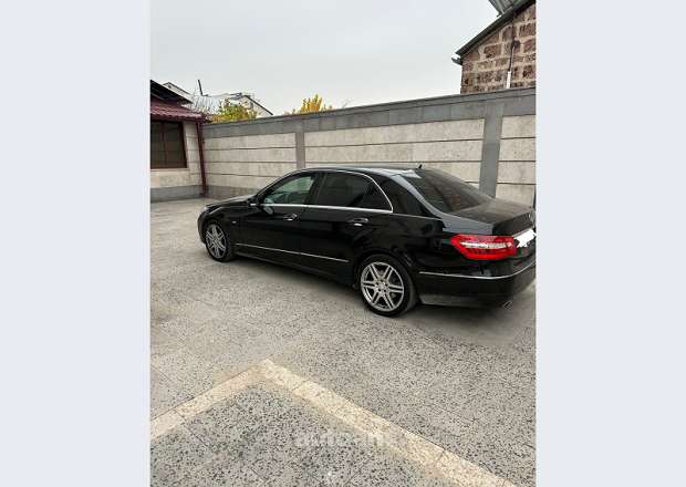 Mercedes-Benz E 350