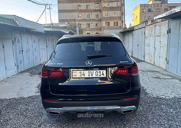 Mercedes-Benz GLC 300