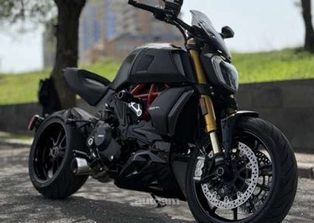 DUCATI Diavel