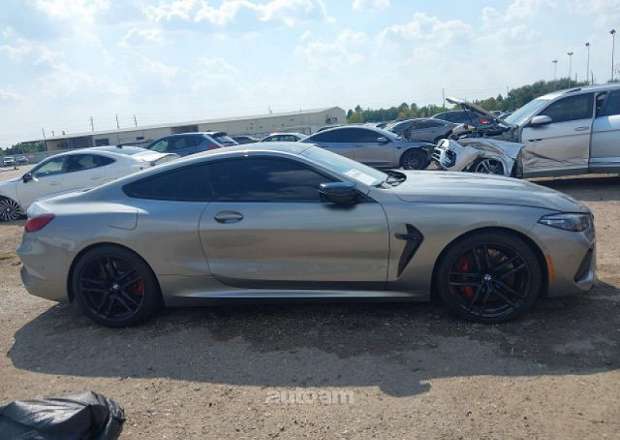 BMW M8