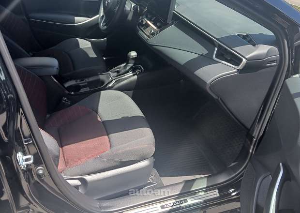 Toyota Corolla 2025 — լուսանկար 8