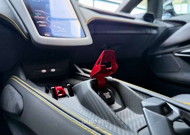 Lamborghini Revuelto