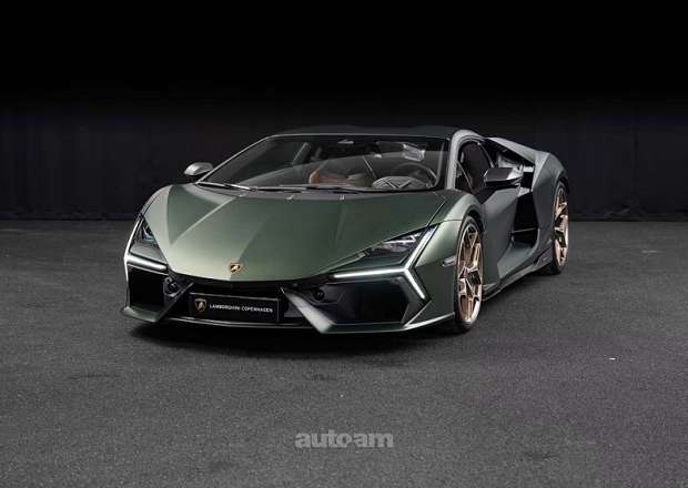 Lamborghini Revuelto