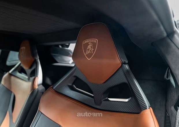 Lamborghini Revuelto