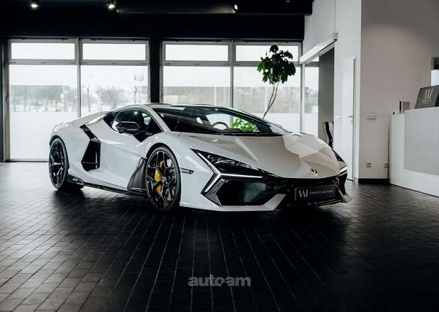 Lamborghini Revuelto