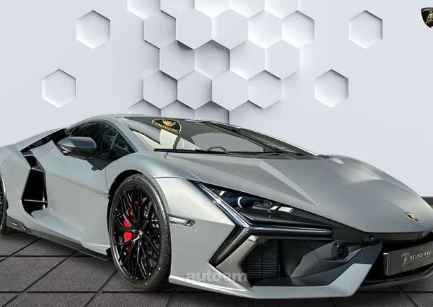 Lamborghini Revuelto