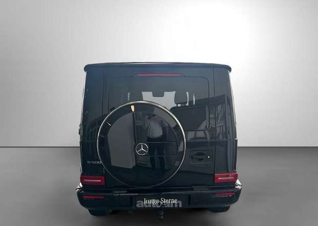 Mercedes-Benz G 500