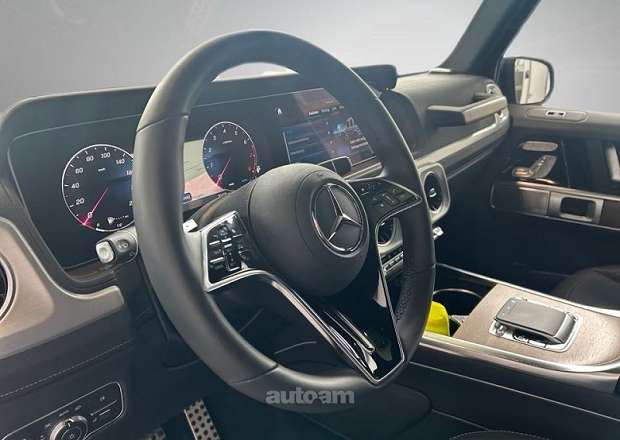 Mercedes-Benz G 500