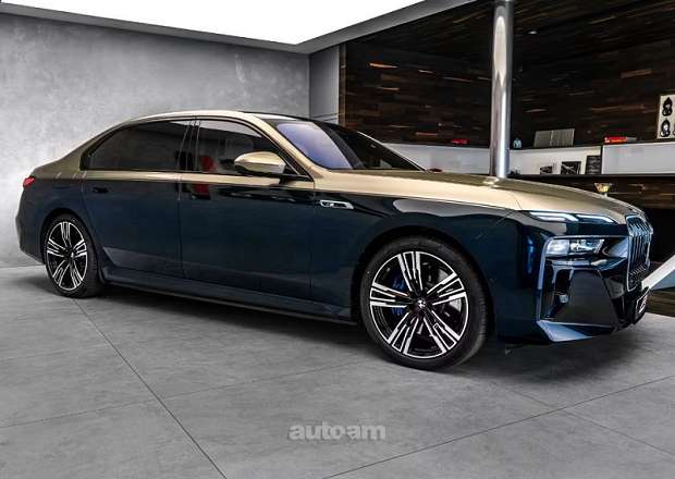 BMW i7