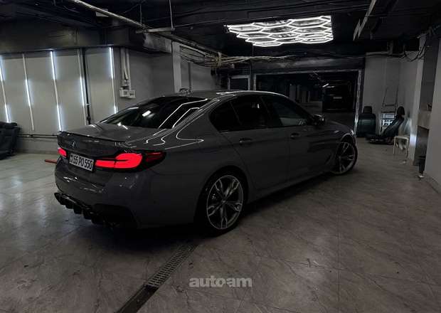 BMW 550
