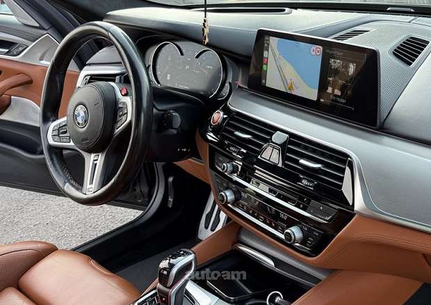 BMW M5
