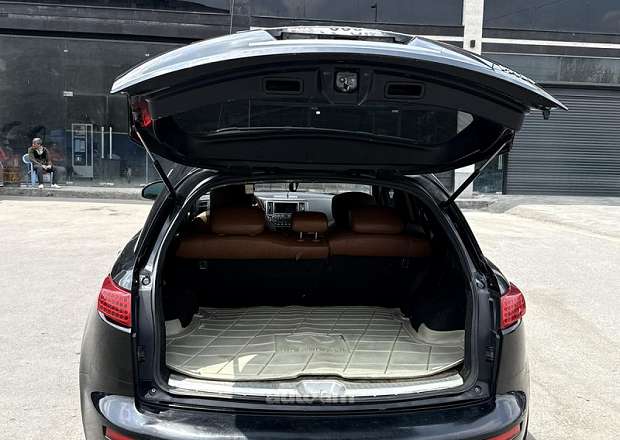 Infiniti FX35