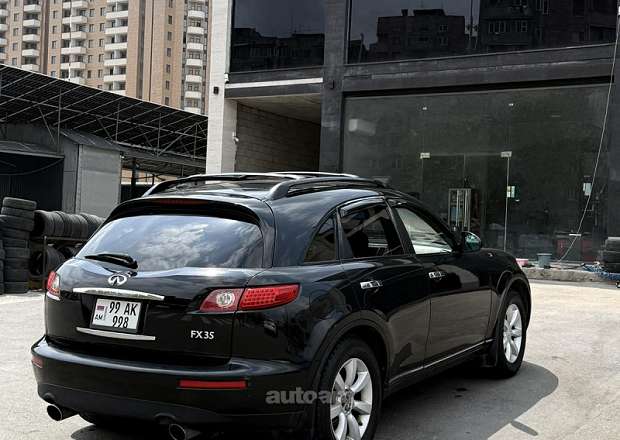 Infiniti FX35