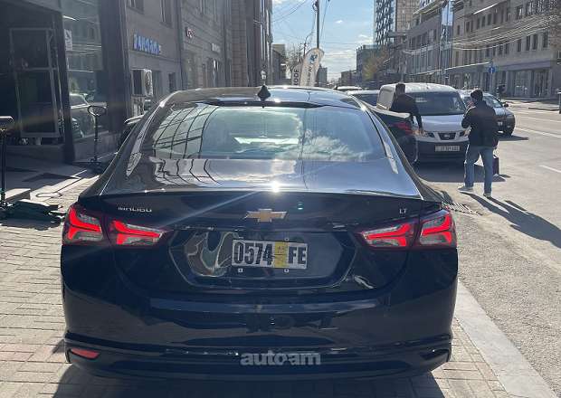 Chevrolet Malibu 2020 — photo 3
