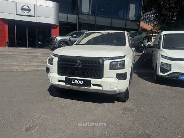 Mitsubishi L200  2025 