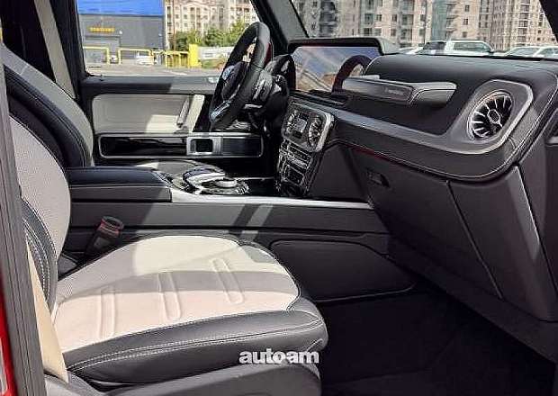Mercedes-Benz G 500