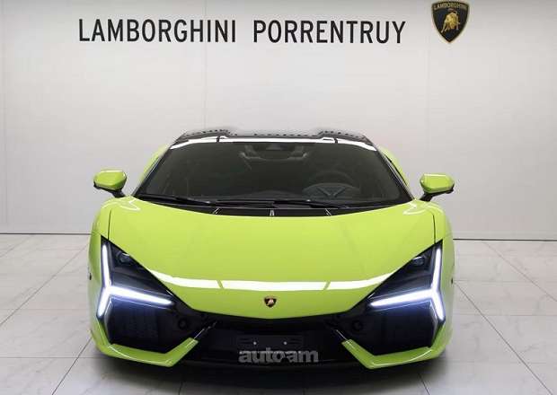Lamborghini Revuelto