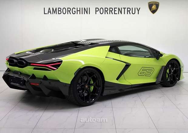 Lamborghini Revuelto